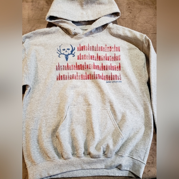 Bone collector hoodie size small - Picture 2 of 3